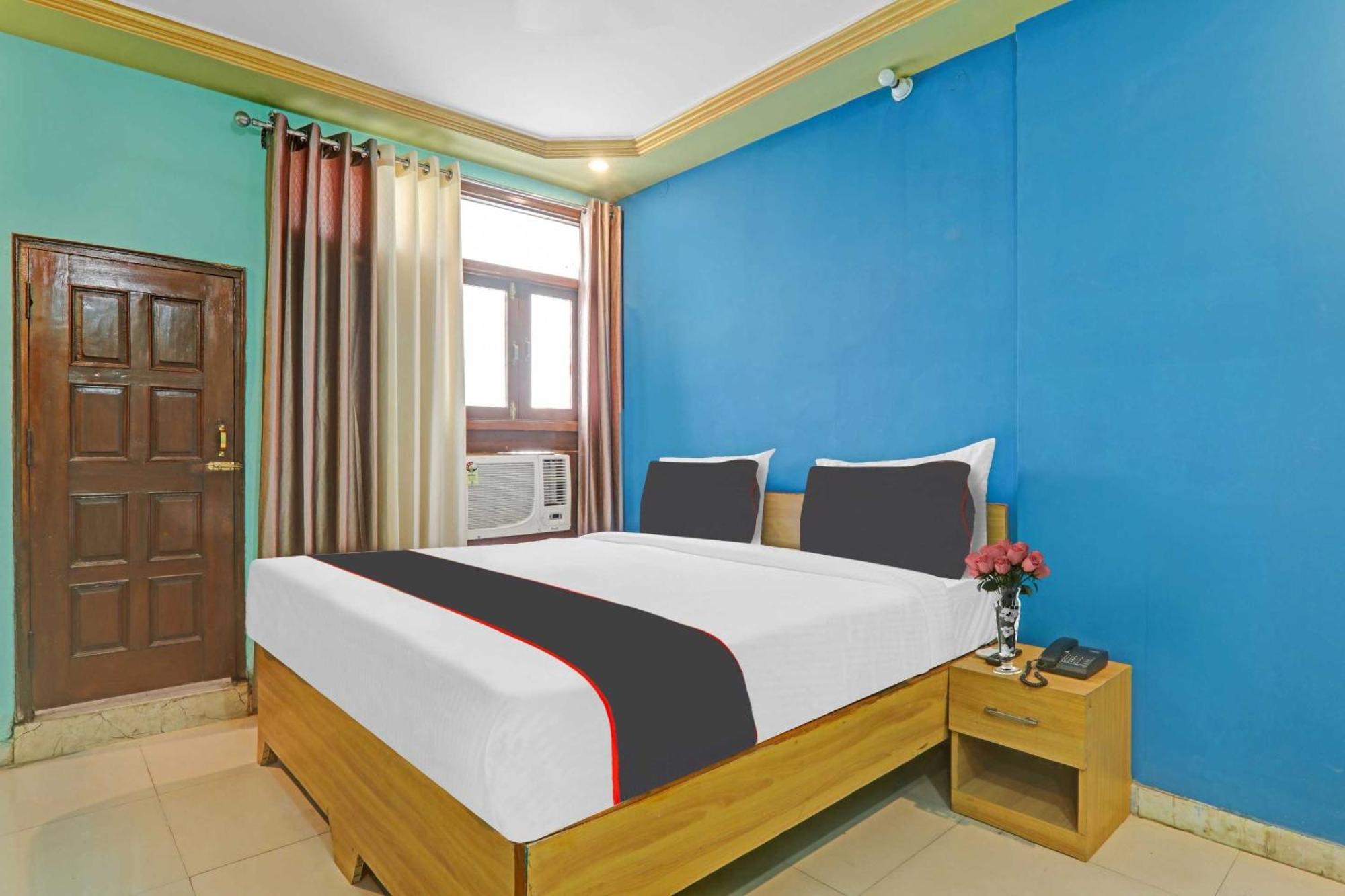 Collection O Premier Near Hazratganj Hotel Lucknow Exterior foto