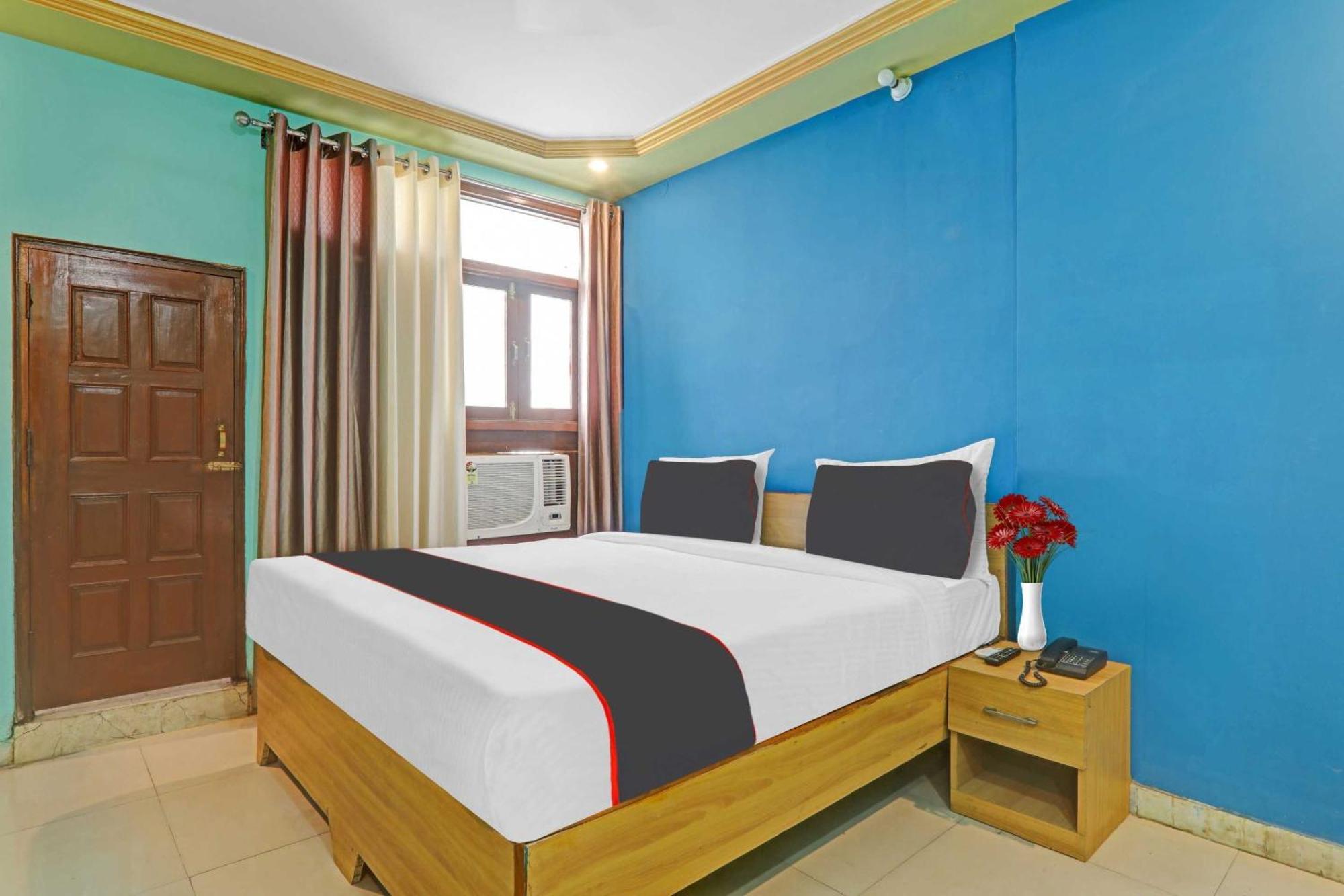 Collection O Premier Near Hazratganj Hotel Lucknow Exterior foto
