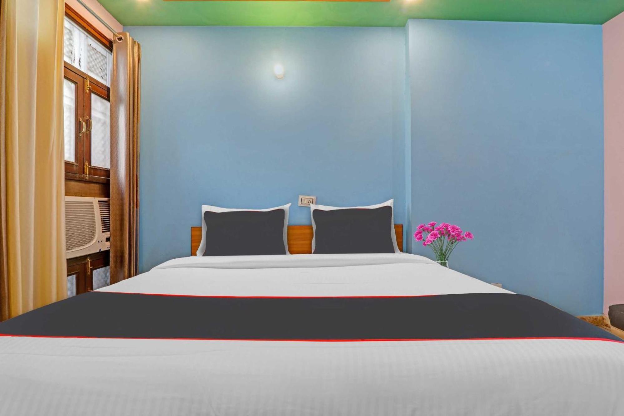 Collection O Premier Near Hazratganj Hotel Lucknow Exterior foto