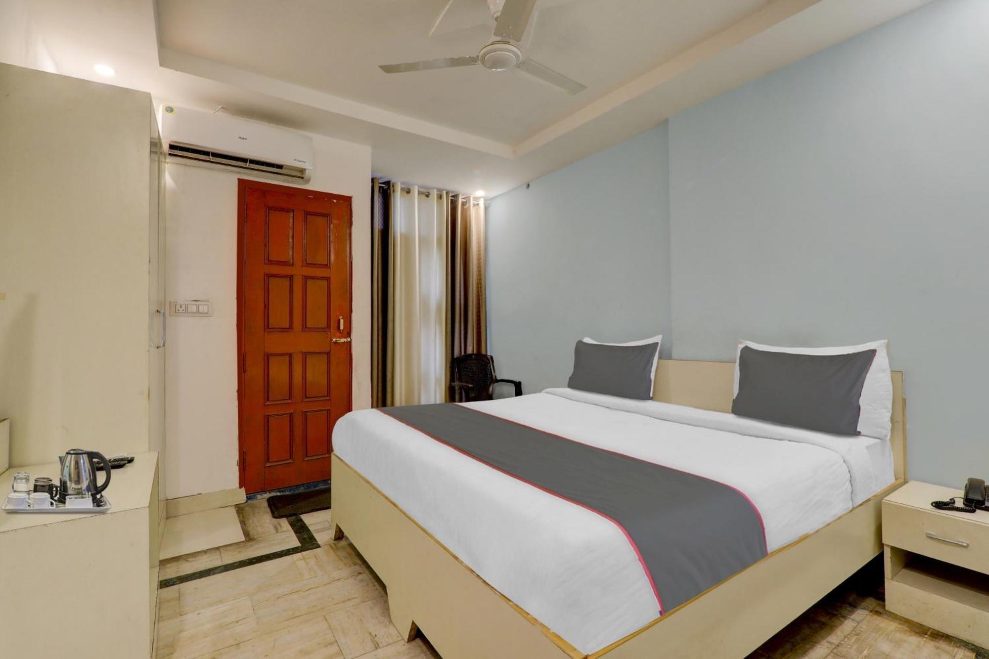 Collection O Premier Near Hazratganj Hotel Lucknow Exterior foto