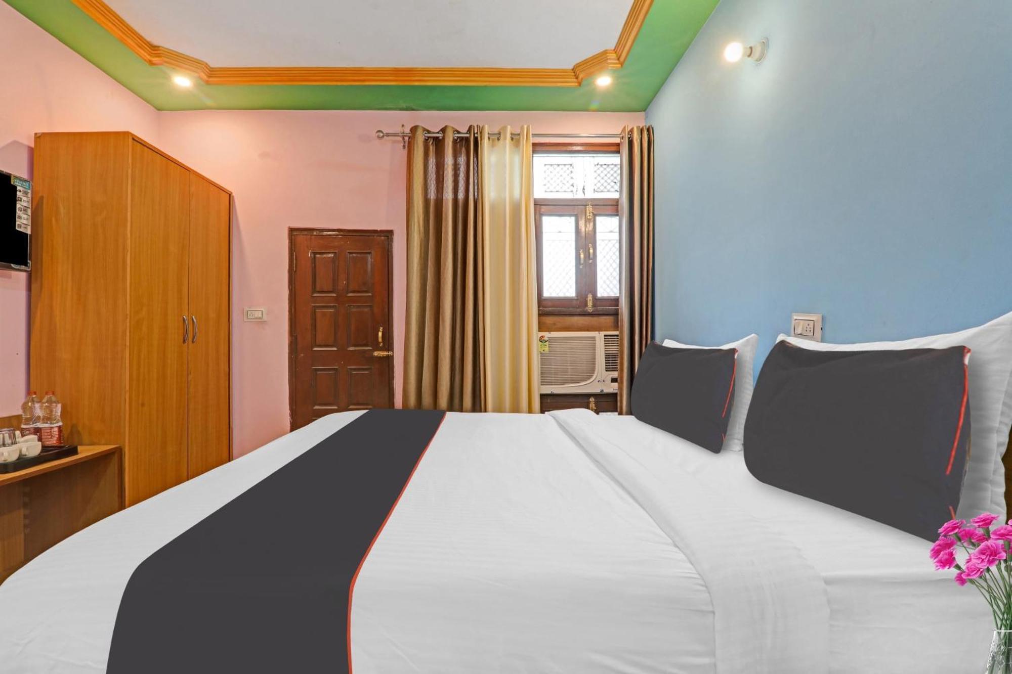 Collection O Premier Near Hazratganj Hotel Lucknow Exterior foto