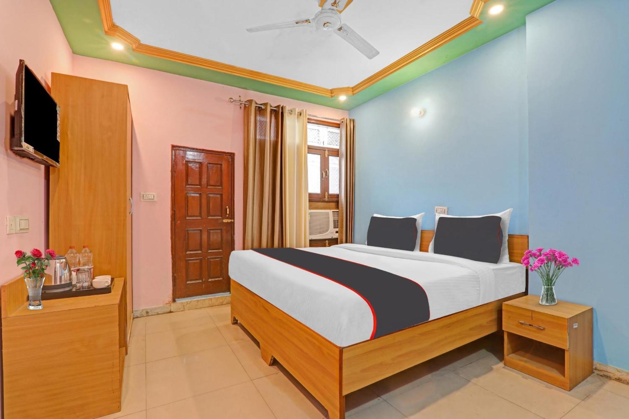 Collection O Premier Near Hazratganj Hotel Lucknow Exterior foto