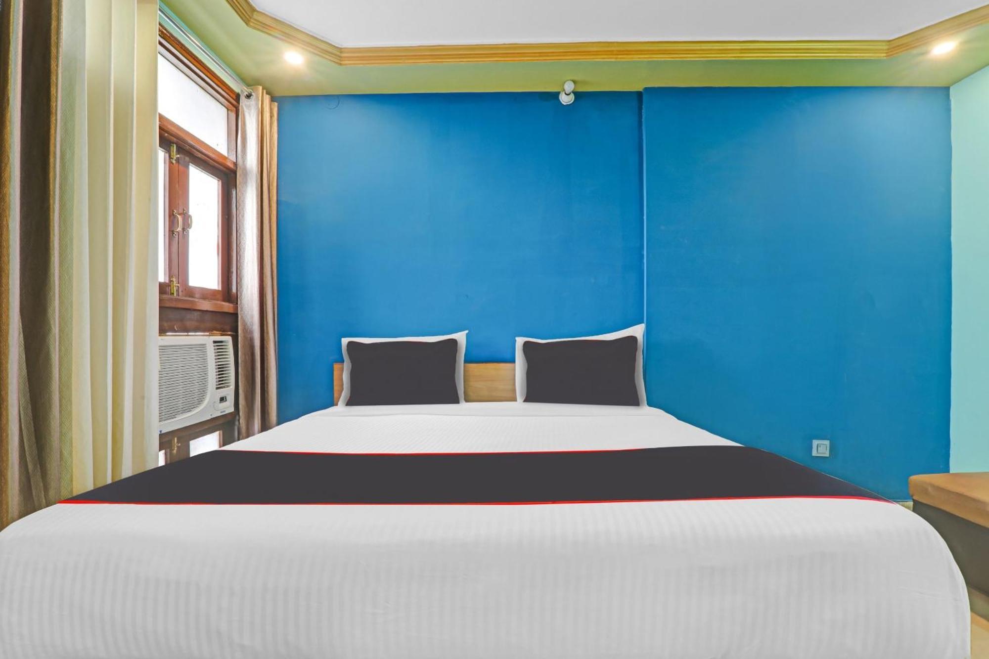 Collection O Premier Near Hazratganj Hotel Lucknow Exterior foto